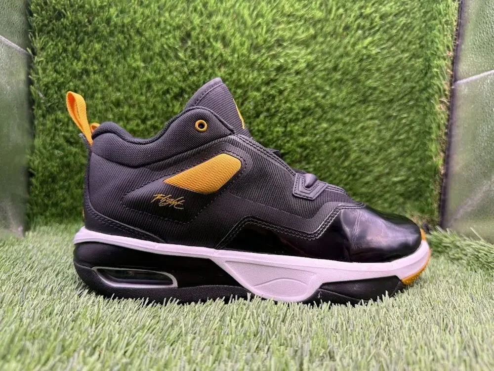 Nike Jordan Stay Loyal 3 GS Basketball Sneakers Boy's Size 6.5Y Black FB9922-071